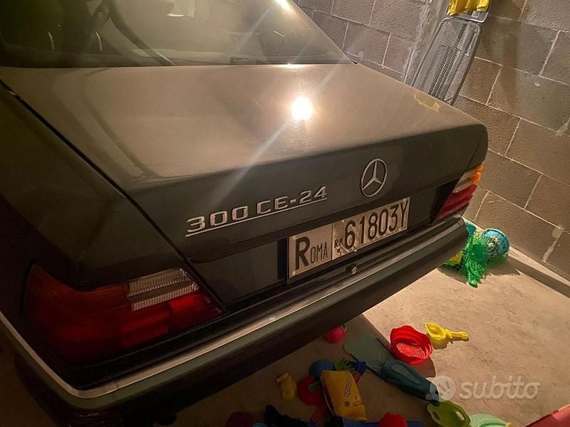 Usata Mercedes E300 1990 Verde Coupé