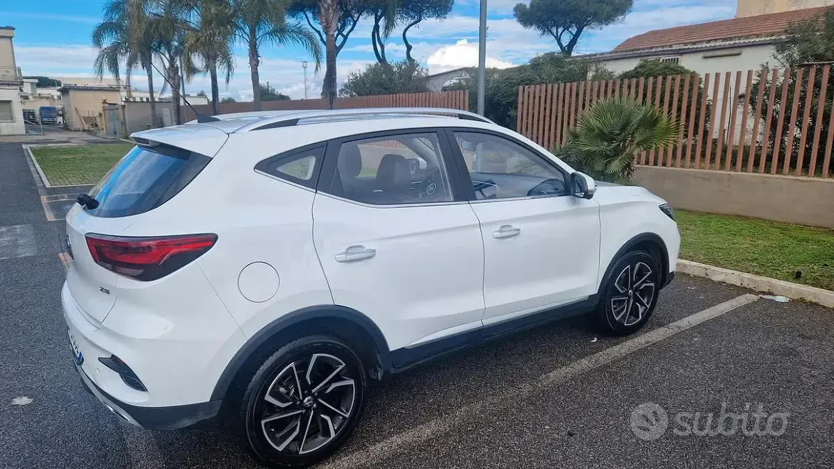 Usata MG ZS 106 CV (77 kW) 2023 Bianco SUV