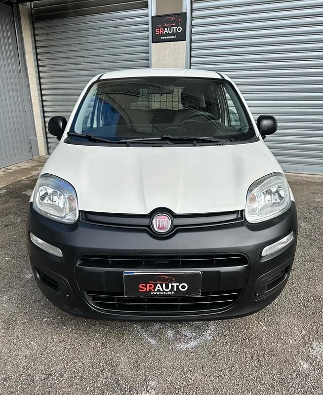 Usata Fiat Panda Pop 75 CV (55 kW) 2013 Bianco Utilitaria