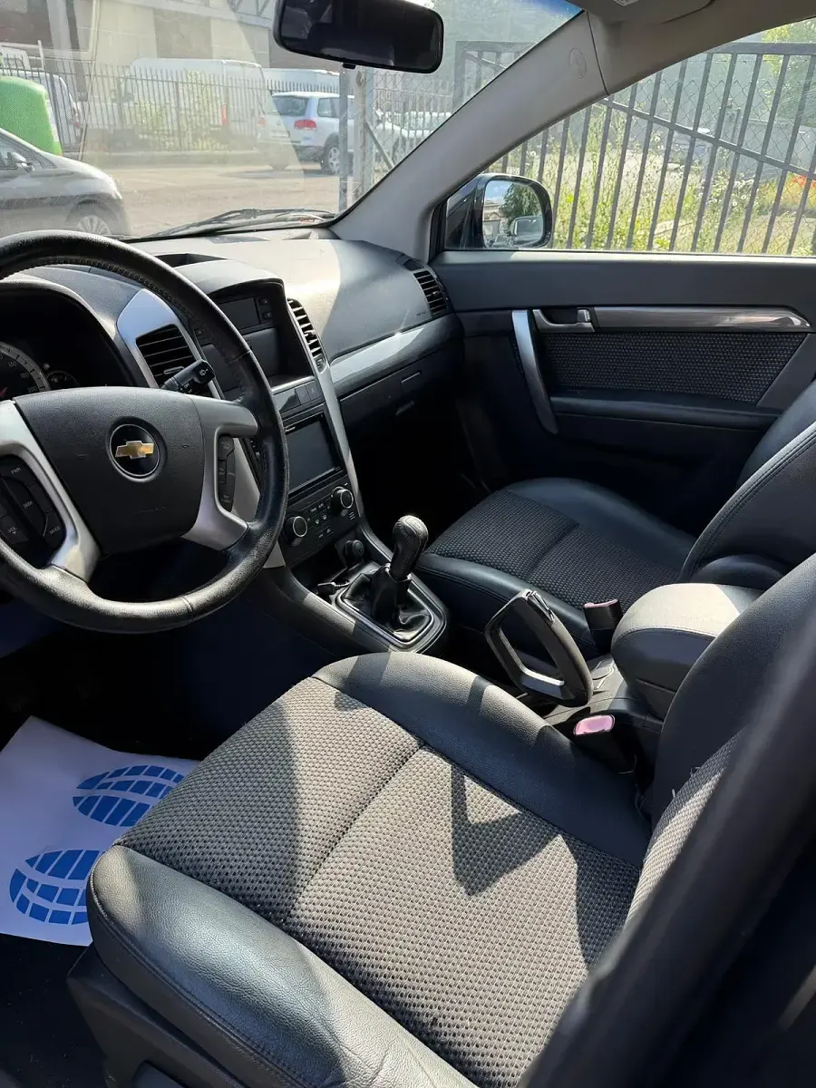 Usata Chevrolet Captiva LT 135 CV (99 kW) 2010 Nero SUV