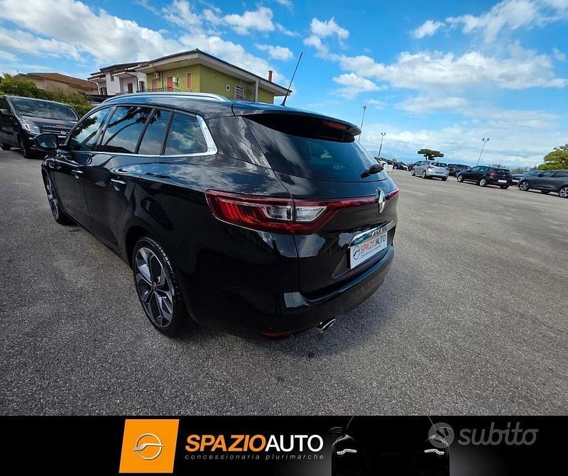 Usata Renault Mégane GrandTour Bose Edition 110 CV (80 kW) 2017 Nero Station wagon