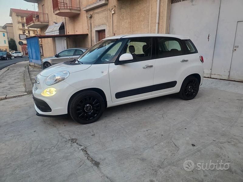 Usata Fiat 500L Connect 95 CV (69 kW) 2021 Bianco Monovolume