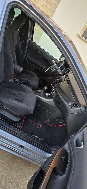 Usata Alfa Romeo Giulietta Sprint 174 CV (127 kW) 2015 Utilitaria