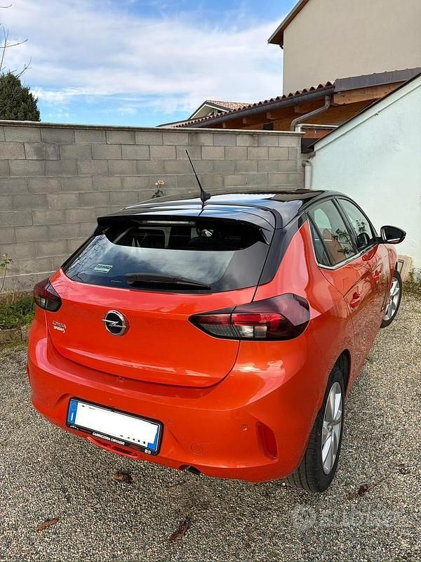 Usata Opel Corsa Elegance 101 CV (74 kW) 2021 Berlina