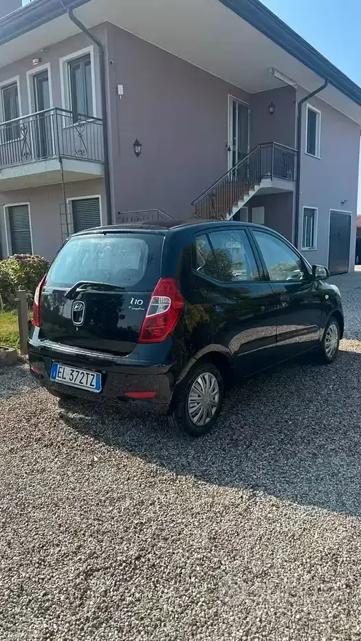 Usata Hyundai i10 69 CV (50 kW) 2012 Nero Utilitaria