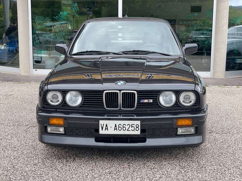 Usata BMW M3 194 CV (142 kW) 1989 Nero Berlina