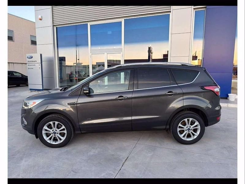 Occasion Ford Kuga Titanium S 150 ch (110 kW) 2017 Gris SUV