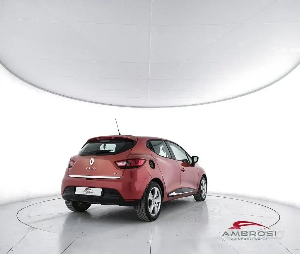 Usata Renault Clio 75 CV (55 kW) 2013 Rosso Utilitaria