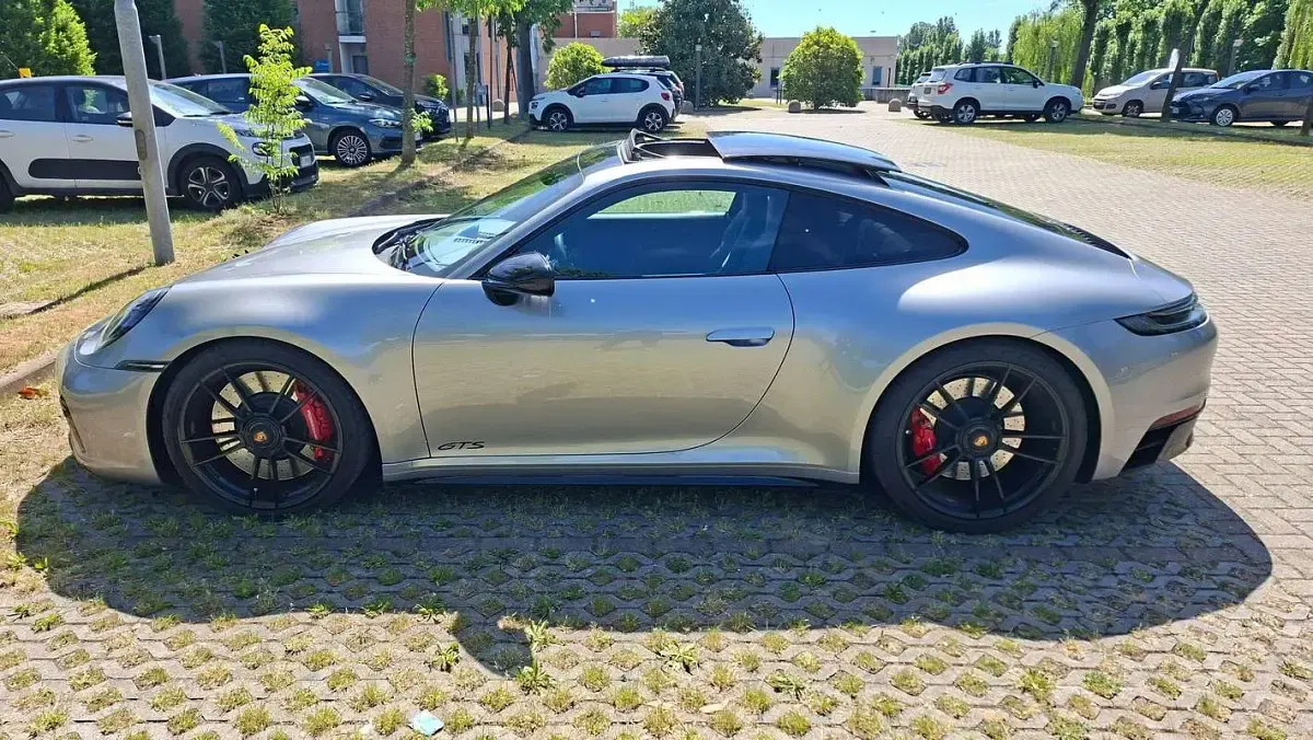 Usata Porsche 911 Carrera GTS 480 CV (353 kW) 2022 Argento Coupé