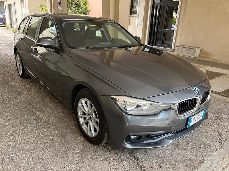 Usata BMW 318 150 CV (110 kW) 2016 Grigio Station wagon