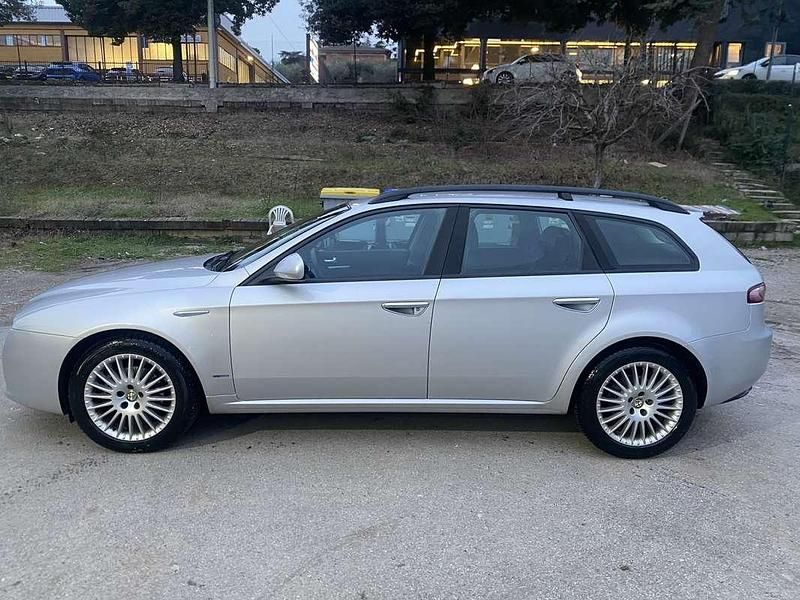 Usata Alfa Romeo 159 Exclusive 150 CV (110 kW) 2007 Grigio Station wagon