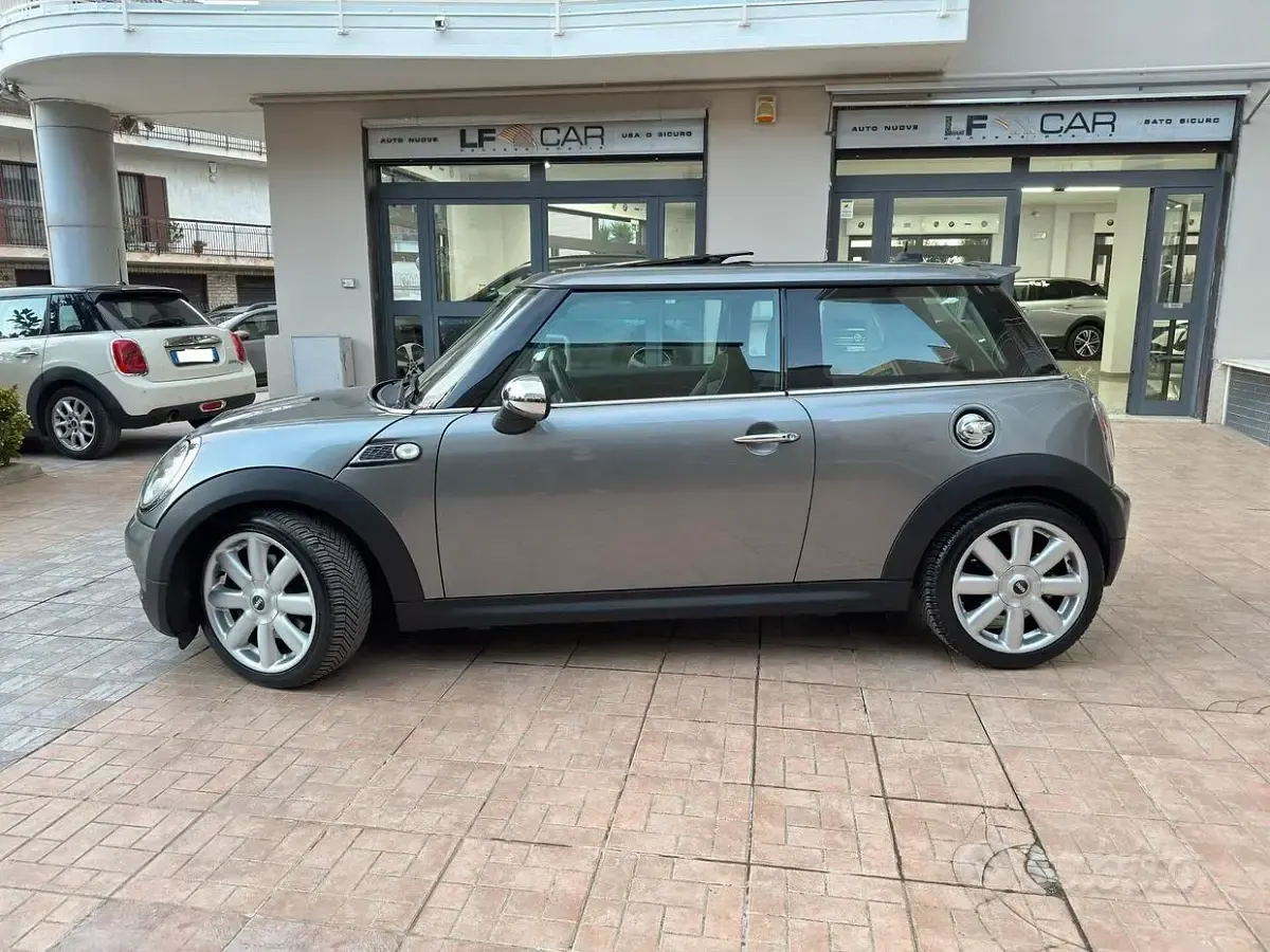 Begagnad Mini Cooper S Chili 175 HK (128 kW) 2009 Grå Halvkombi