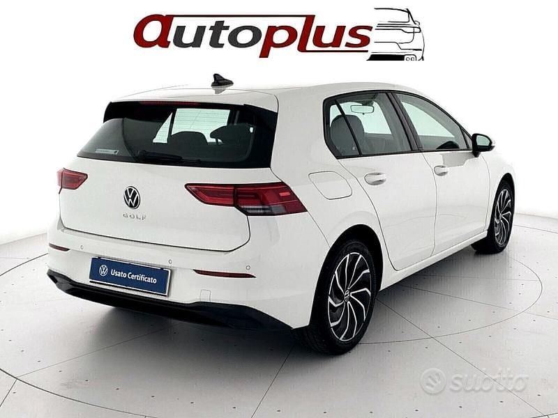 Usata VW Golf VIII 130 CV (95 kW) 2020 Bianco Berlina