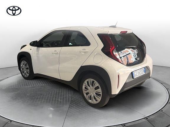 Usata Toyota Aygo X Active 72 CV (52 kW) 2025 Bianco SUV