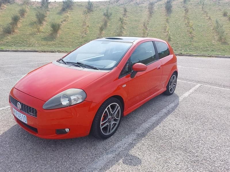 Usata 2008 Fiat Punto Sport Due volumi | 3000 € (Buon prezzo) - Immagine 1/4