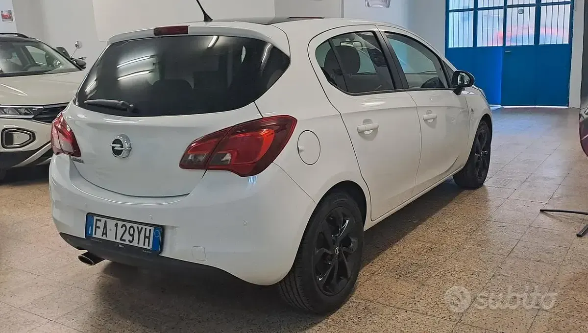 Usata Opel Corsa 69 CV (50 kW) 2015 Bianco Utilitaria