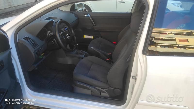 Usata VW Polo 75 CV (55 kW) 2005 Bianco Berlina