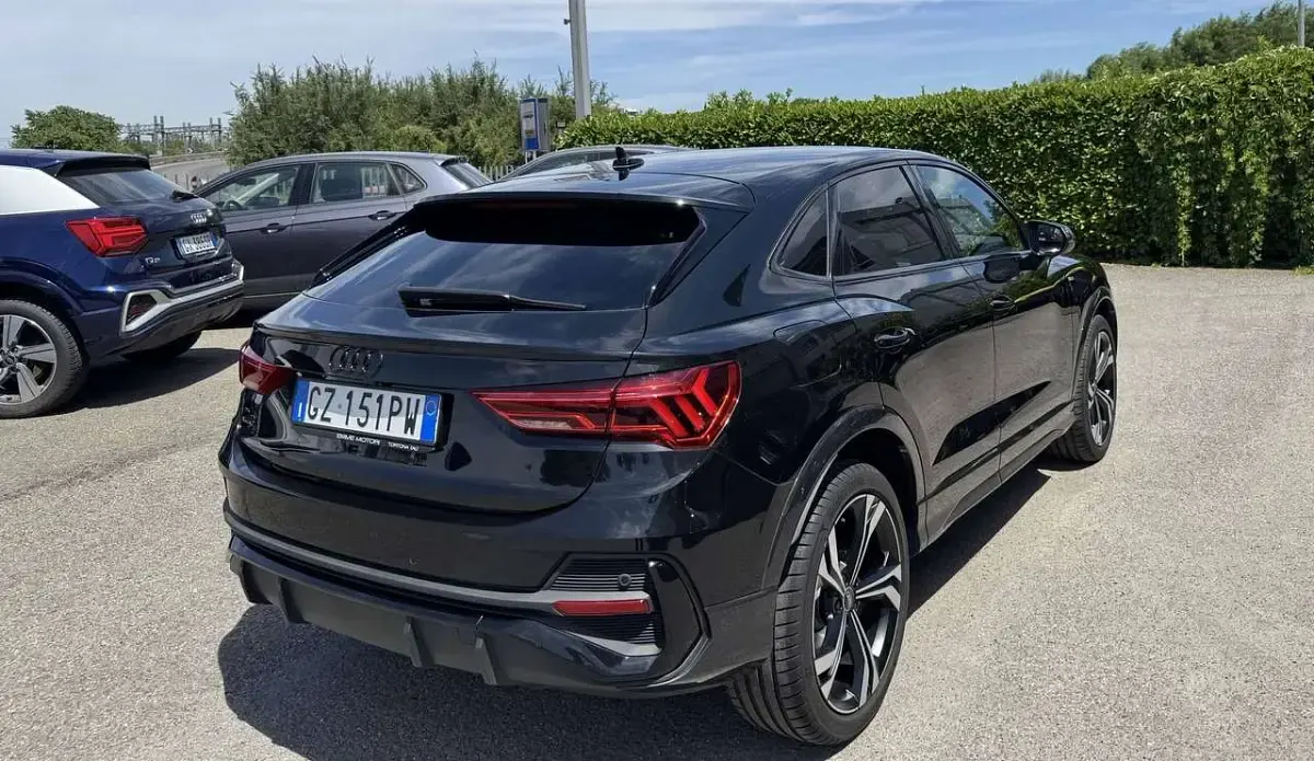 Usata Audi Q3 Sportback S-Line 150 CV (110 kW) 2025 Nero mito metallizzato SUV