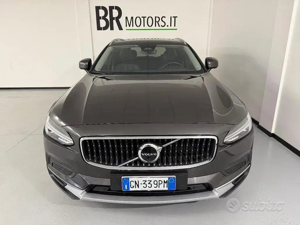 Usata Volvo V90 CC 197 CV (144 kW) 2023 Antracite Station wagon