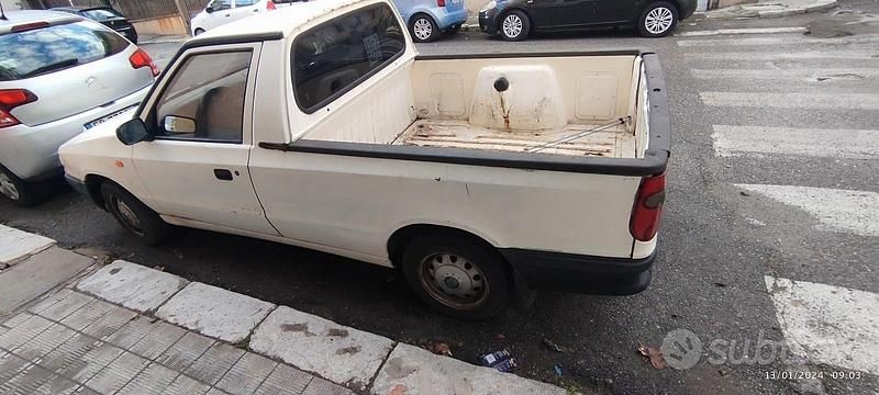 Usata Skoda Pick-up 1997 Bianco Pick-up
