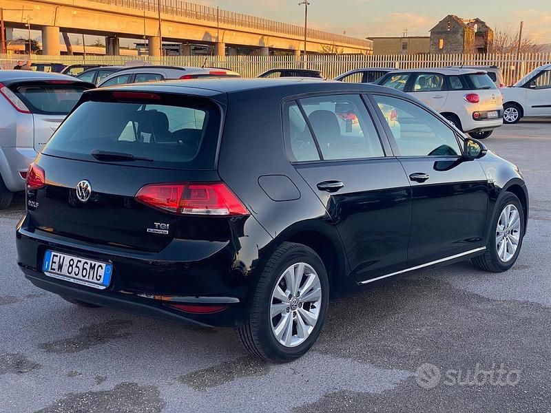 Usata VW Golf Trendline 110 CV (80 kW) 2015 Nero Berlina