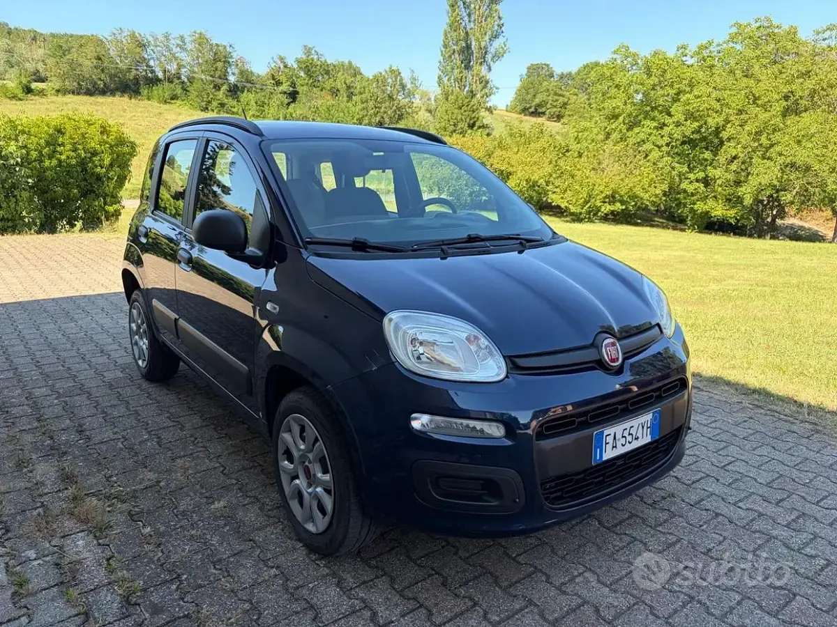 Usata Fiat Panda 80 CV (58 kW) 2015 Bluazzurro Utilitaria