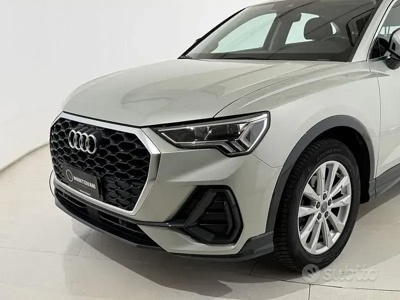 Usata Audi Q3 Sportback Business Plus 150 CV (110 kW) 2020 Argento SUV