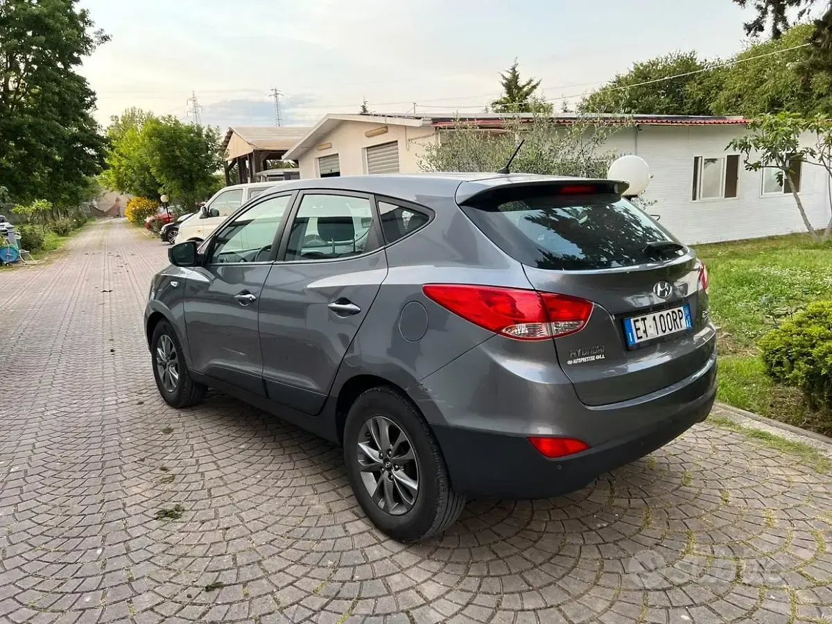 Używany Hyundai ix35 Comfort 115 KM (84 kW) 2014 Szary SUV