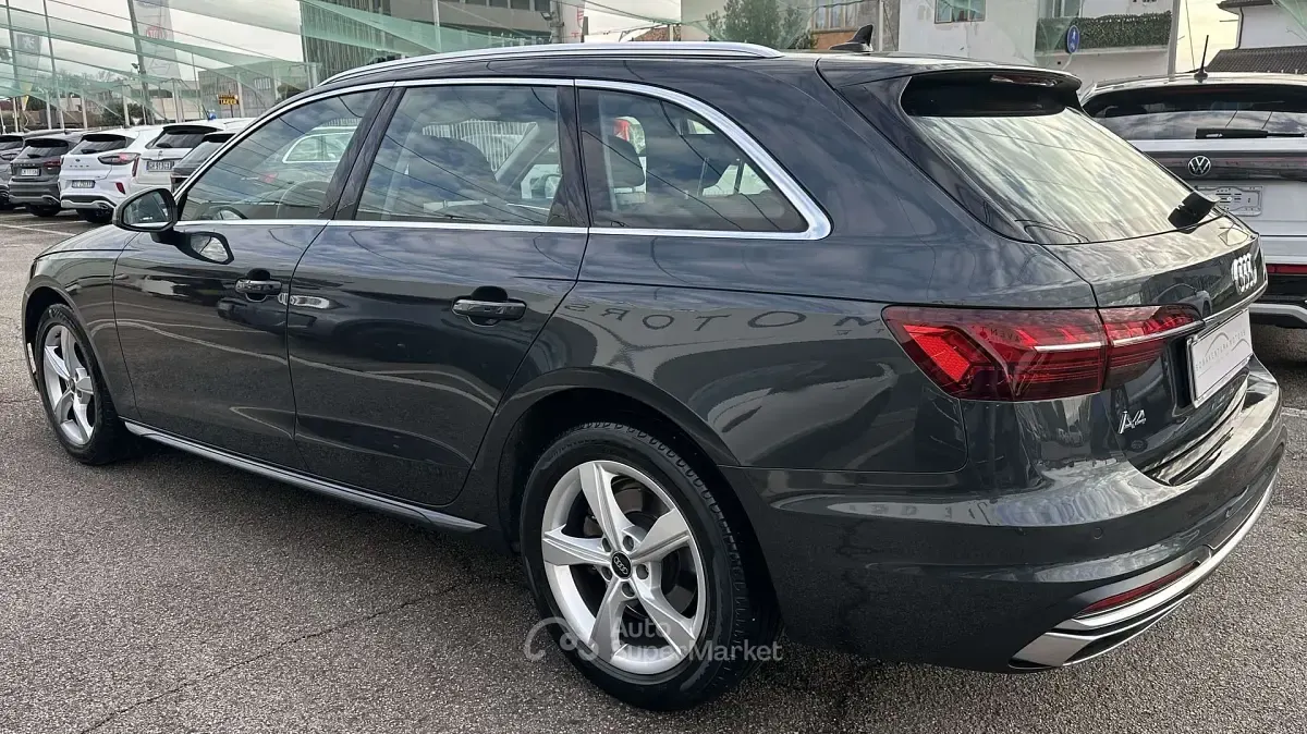 Usata Audi A4 Advanced Plus 163 CV (119 kW) 2023 Grigio Station wagon