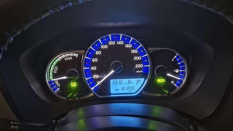 Usata Toyota Yaris Hybrid Style 75 CV (55 kW) 2016 Berlina
