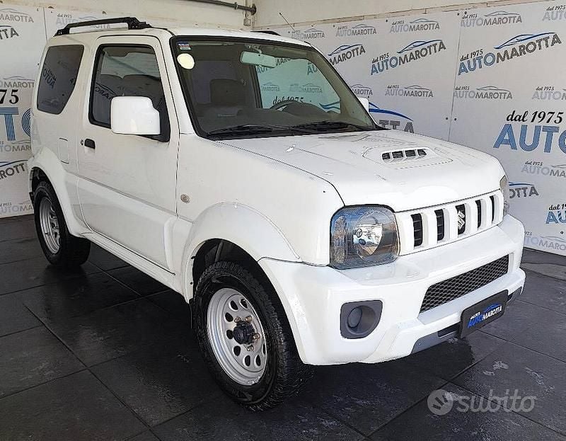 Usata Suzuki Jimny 86 CV (63 kW) 2015 Bianco SUV