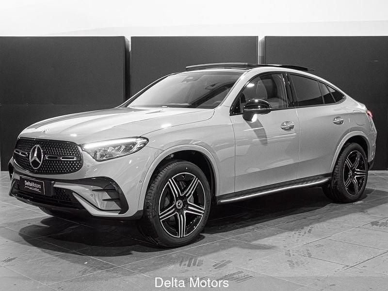 Nuova Mercedes GLC300 196 CV (144 kW) 2026 Nero Coupé