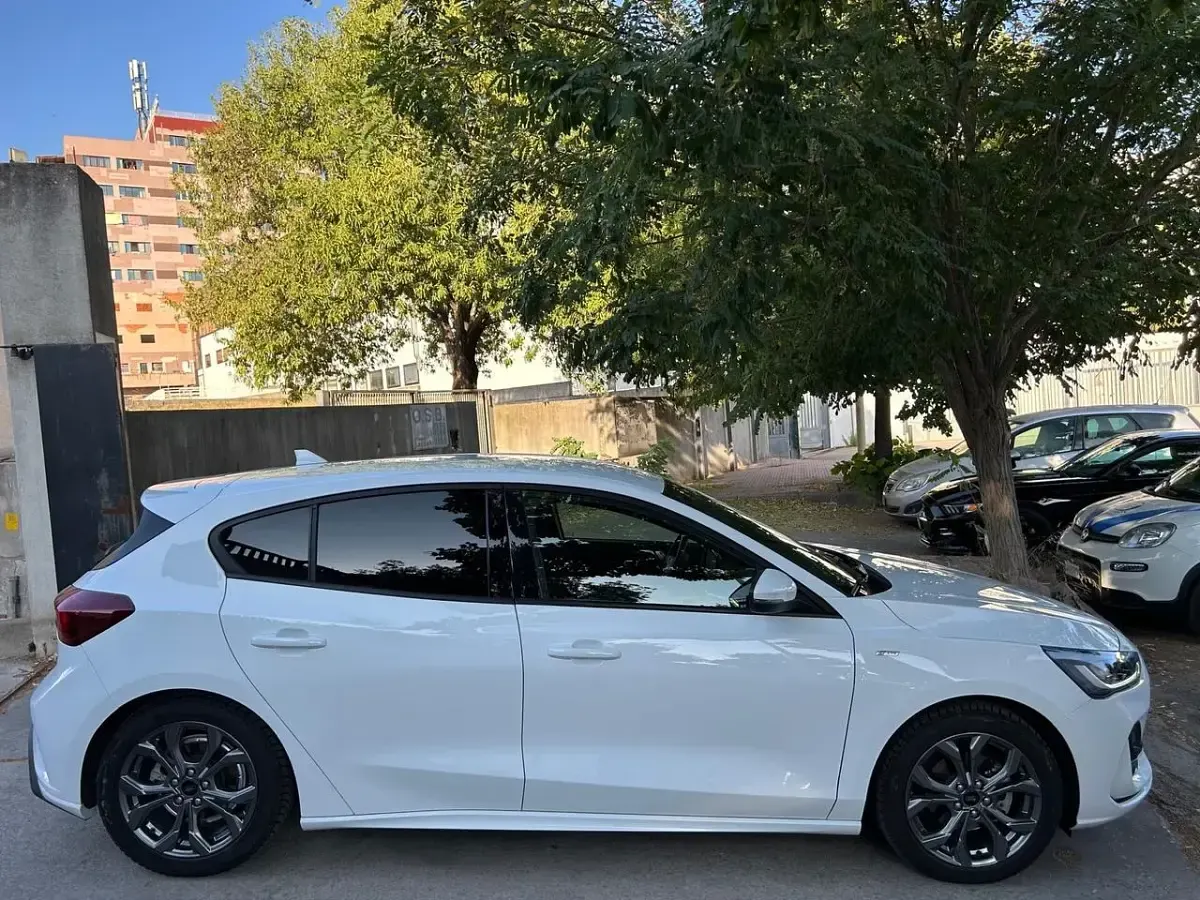 Usata Ford Focus ST-Line 125 CV (91 kW) 2023 Bianco Berlina
