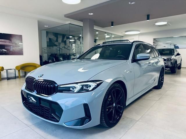 Usata BMW 320e M Sport 190 CV (139 kW) 2023 Grigio Station wagon