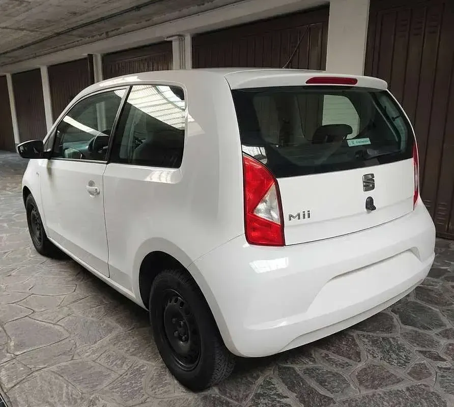 Usata Seat Mii Chic 60 CV (44 kW) 2016 Bianco Utilitaria
