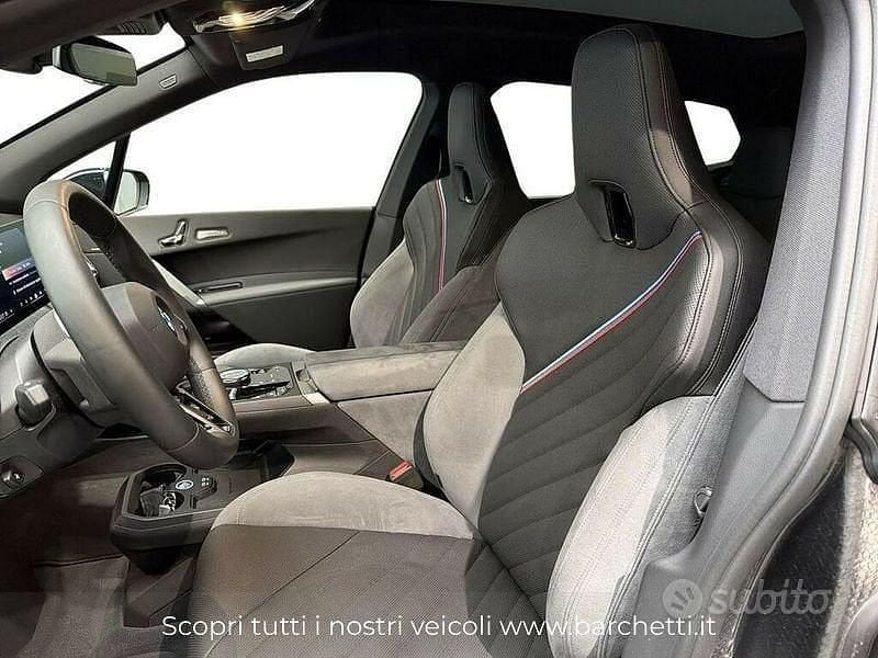 Usata BMW iX M Sport 400 kW (544 CV) 2025 Nero SUV