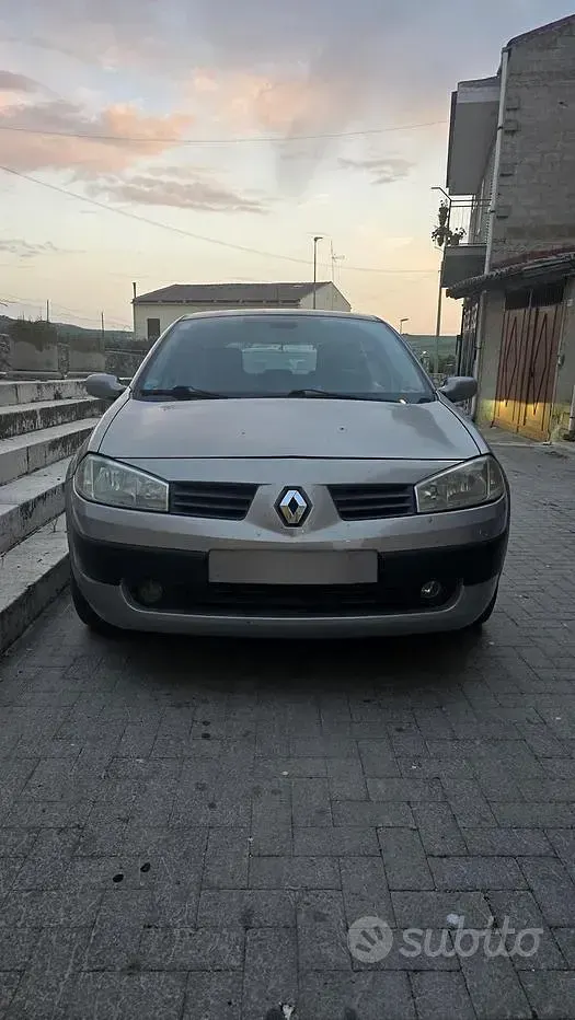 Usata Renault Mégane 2005 Grigio Berlina