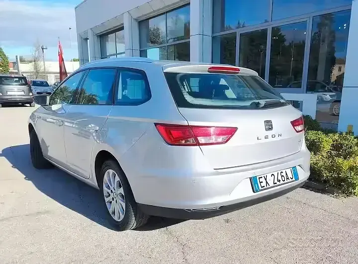 Usata Seat Leon ST Style 105 CV (77 kW) 2014 Grigio Station wagon