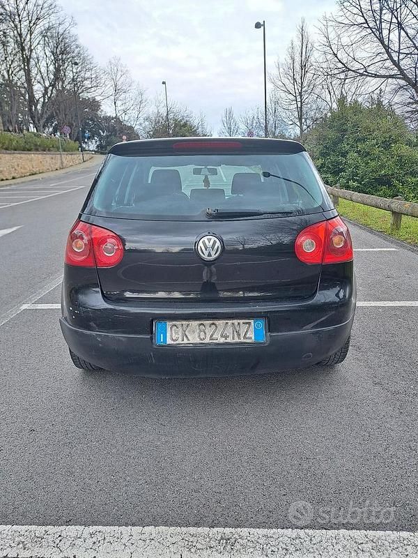 Usata VW Golf IV Comfortline 140 CV (102 kW) 2004 Nero Berlina