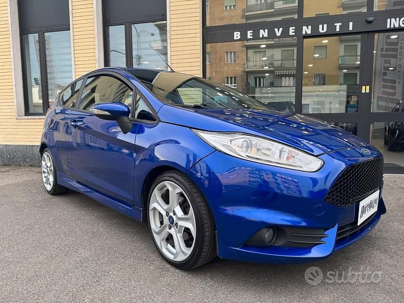 Usata Ford Fiesta ST 182 CV (133 kW) 2013 Blu Utilitaria
