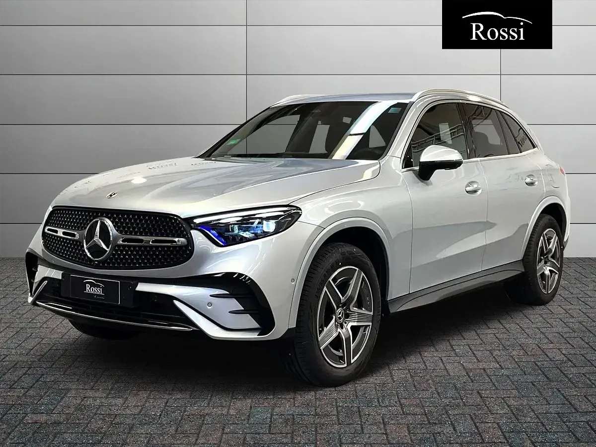 Käytetty Mercedes GLC300 197 HP (144 kW) 2025