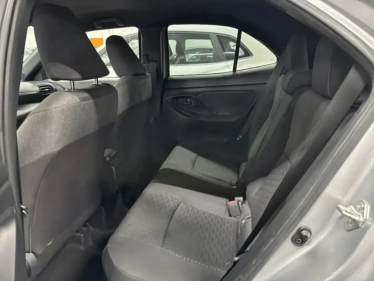 Usata Toyota Yaris Trend 116 CV (85 kW) 2022 Grigio Utilitaria