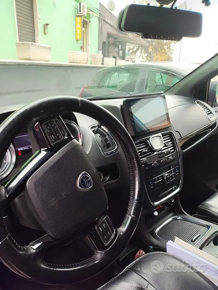 Usata Lancia Voyager 177 CV (130 kW) 2015 Bianco Monovolume