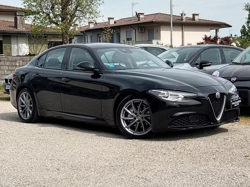Usata Alfa Romeo Giulia Super 150 CV (110 kW) 2017 Nero Berlina