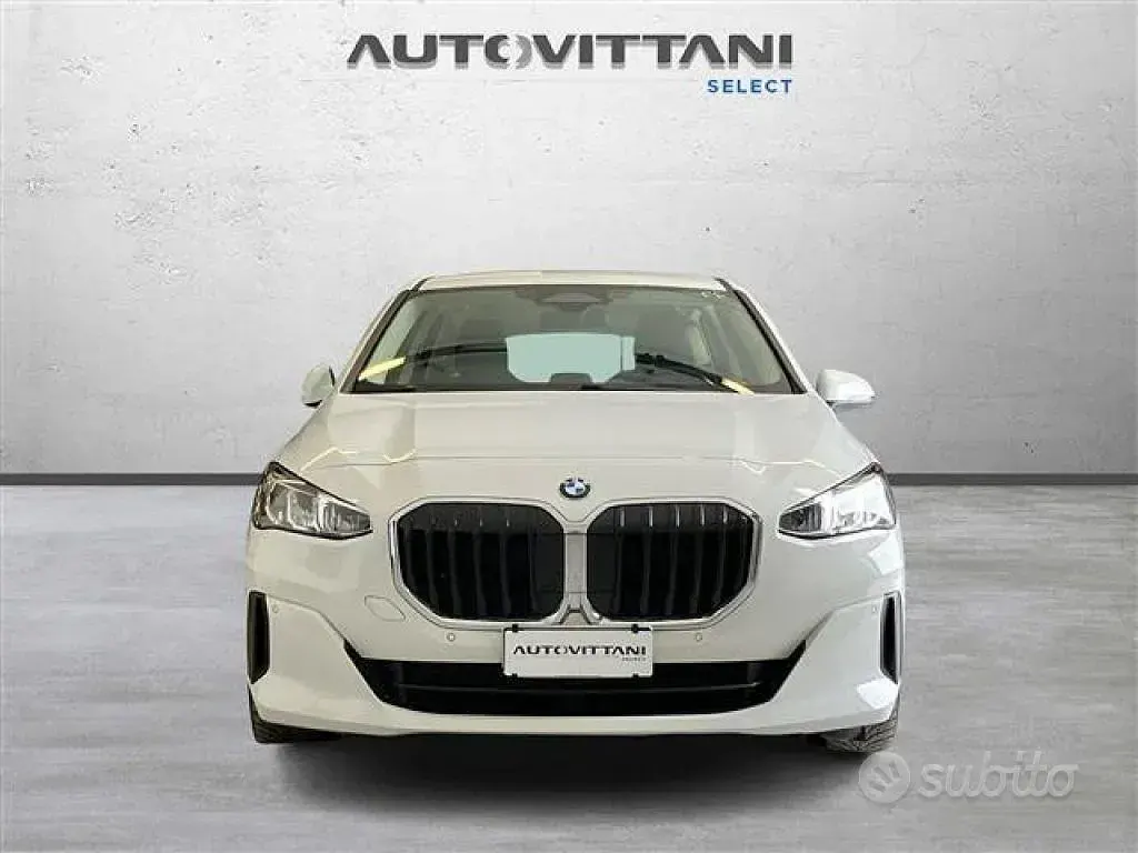 Usata BMW 218 Active Tourer Performance 150 CV (110 kW) 2023 Bianco Monovolume