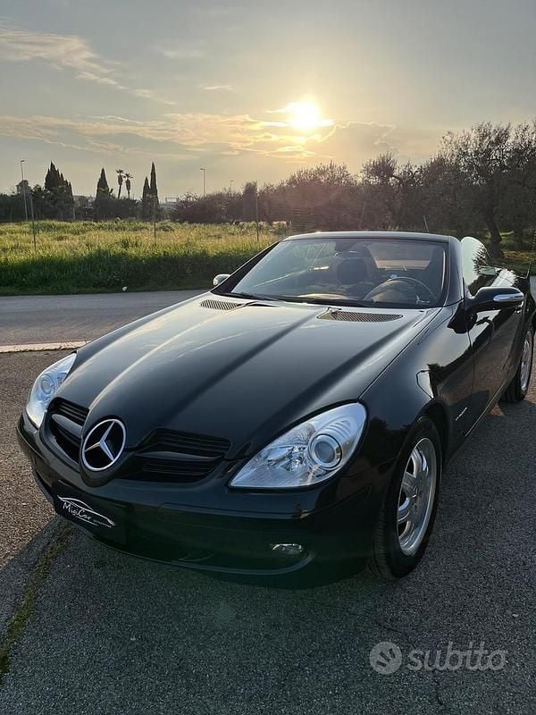 Usata Mercedes SLK200 163 CV (119 kW) 2005 Nero Cabrio