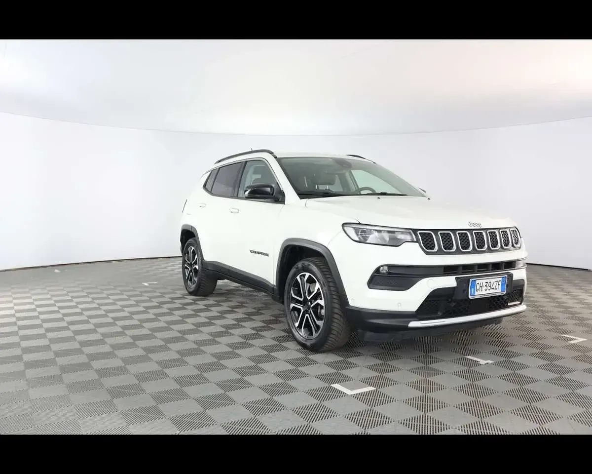 Usata Jeep Compass Limited 131 CV (96 kW) 2022 Alpine white SUV