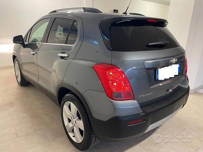 Usata Chevrolet Trax 130 CV (95 kW) 2014 Grigio SUV