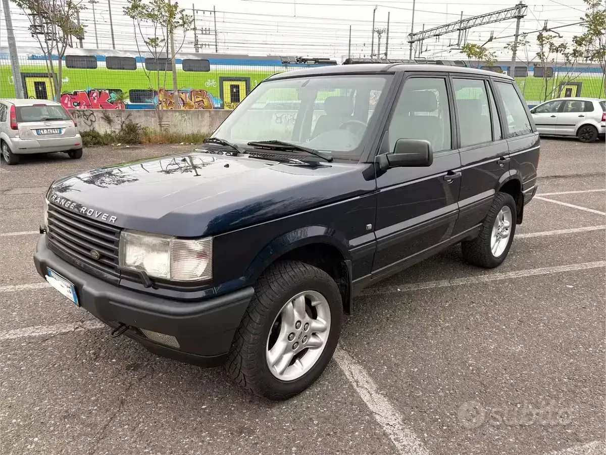 Usata Land Rover Range Rover 190 CV (139 kW) 1999 Bluazzurro SUV