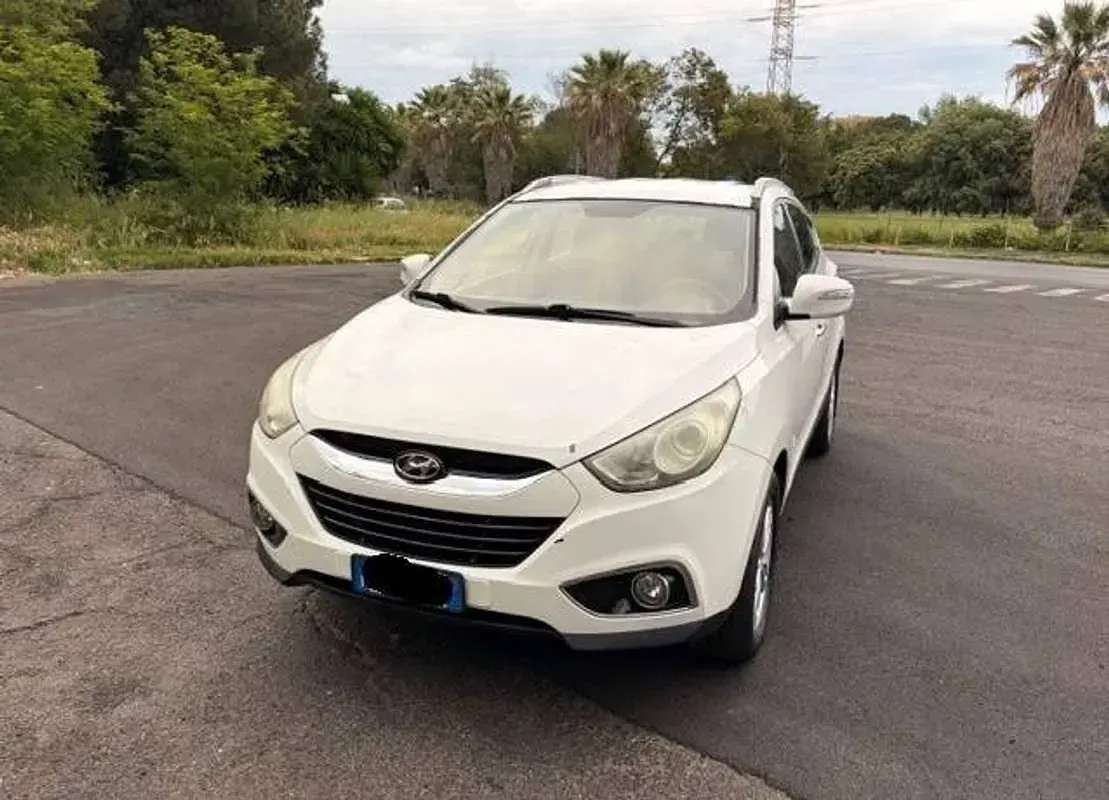 Käytetty Hyundai ix35 Comfort 135 HP (99 kW) 2012 Valkoinen Katumaasturi
